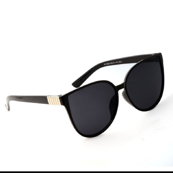 Oversized Black Cat Eye Sunglasses - Picture 2 of 4